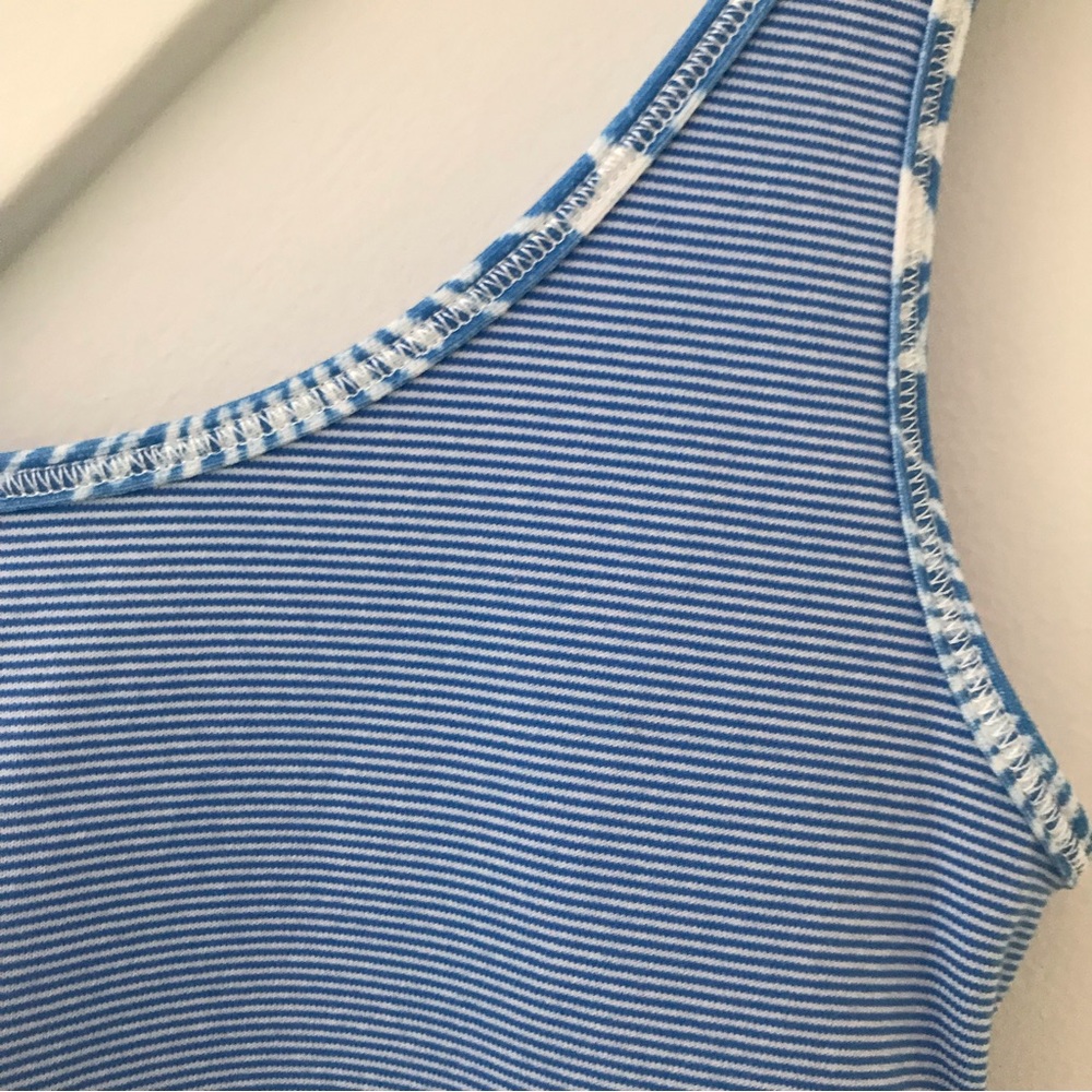 Lululemon Striped Tank Top Size 4 - Picture 3 of 4